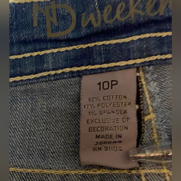 ND Weekend size 10P women’s embellished embroidered stretch denim capris jeans - Picture 11 of 12